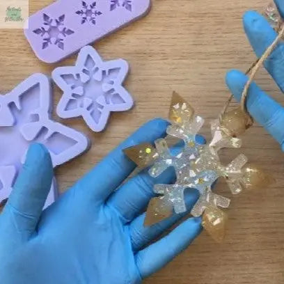 DIY-snowflake-Christmas-Ornaments The Crafts and Glitter Shop
