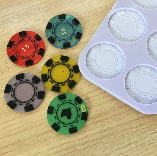 DIY Poker Chip Set using epoxy resin