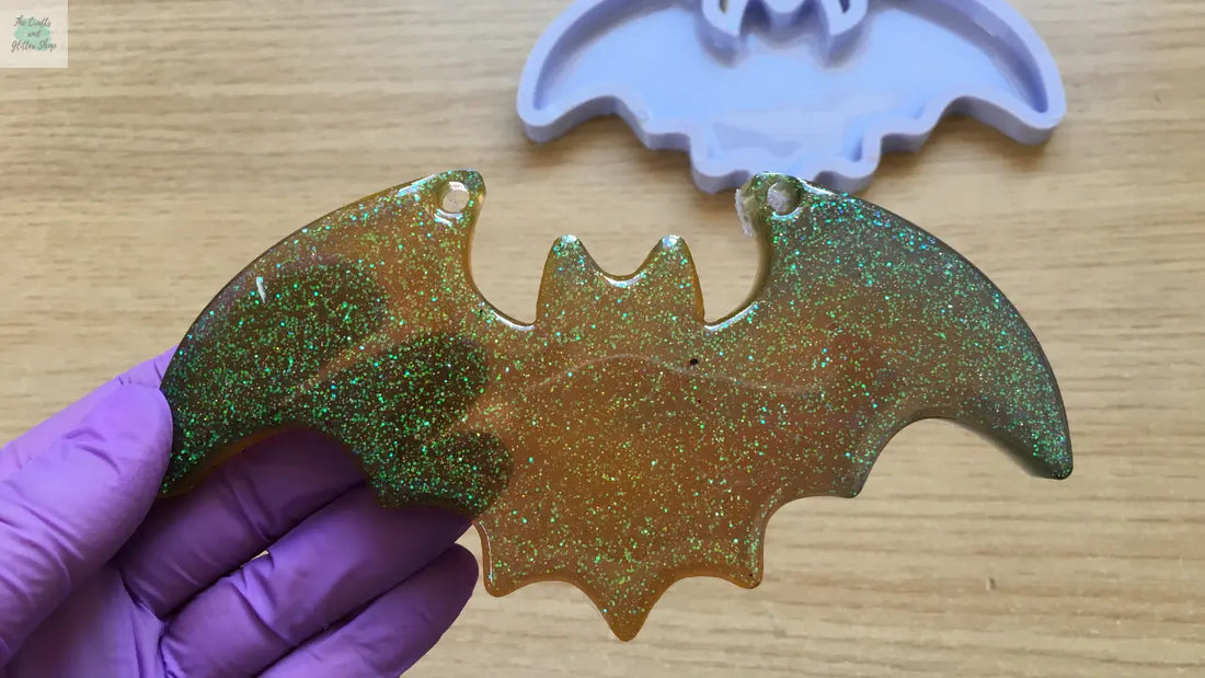 Tutorial-Making-Halloween-decorations-with-epoxy-resin The Crafts and Glitter Shop