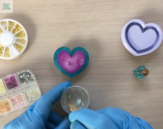 Resin Crafts: Why is my resin cloudy?