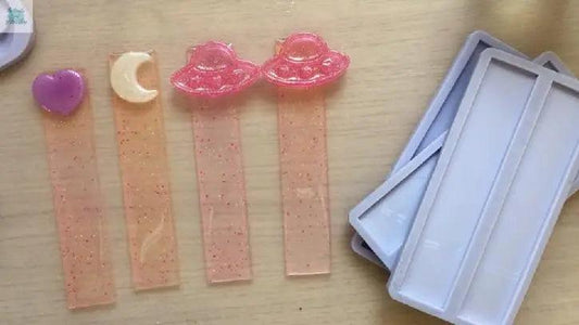 Resin Tutorial: DIY Party Favor Bookmarks