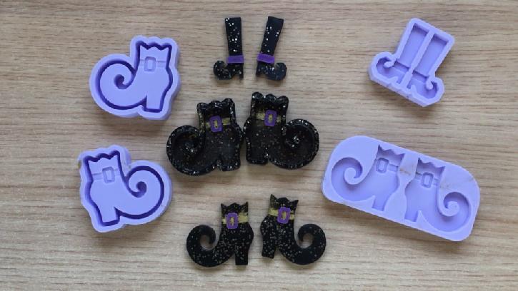 Resin Tutorial: Witchy Boots & Legs charms