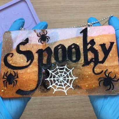 Resin Tutorial: Spooky Halloween Decoration