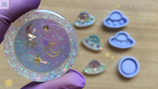 Tutorial: Making Cosmos Charms with Epoxy Resin