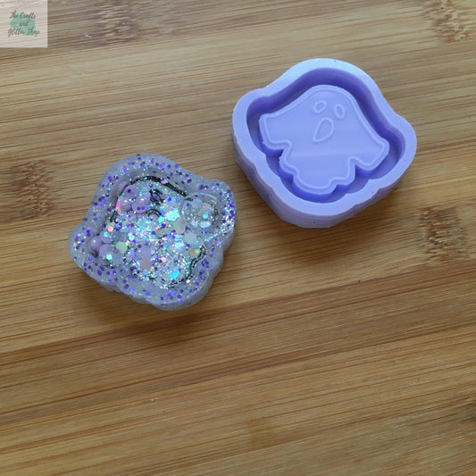 What liquid do you put in resin shakers?