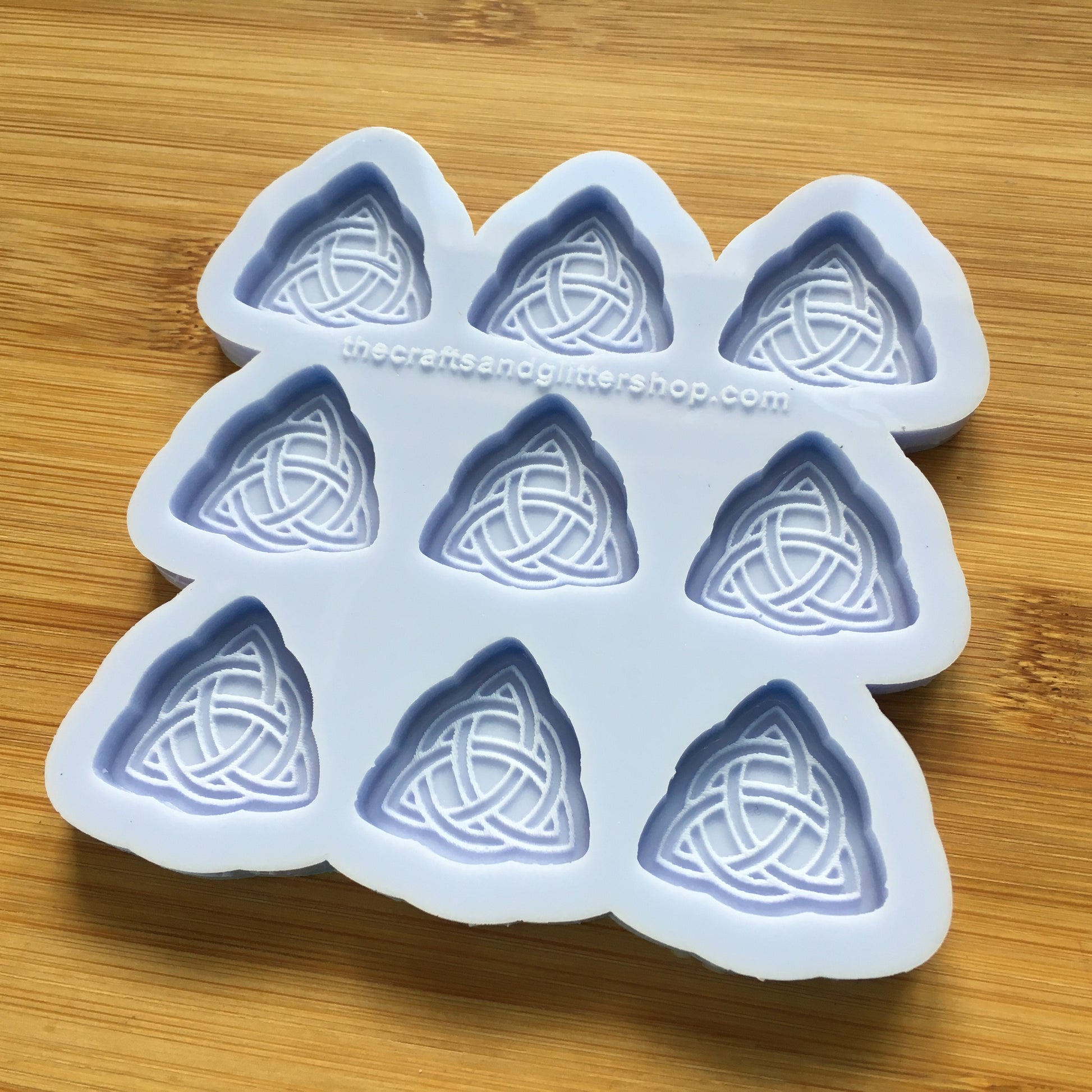 1" Trinity Knot Silicone Mold