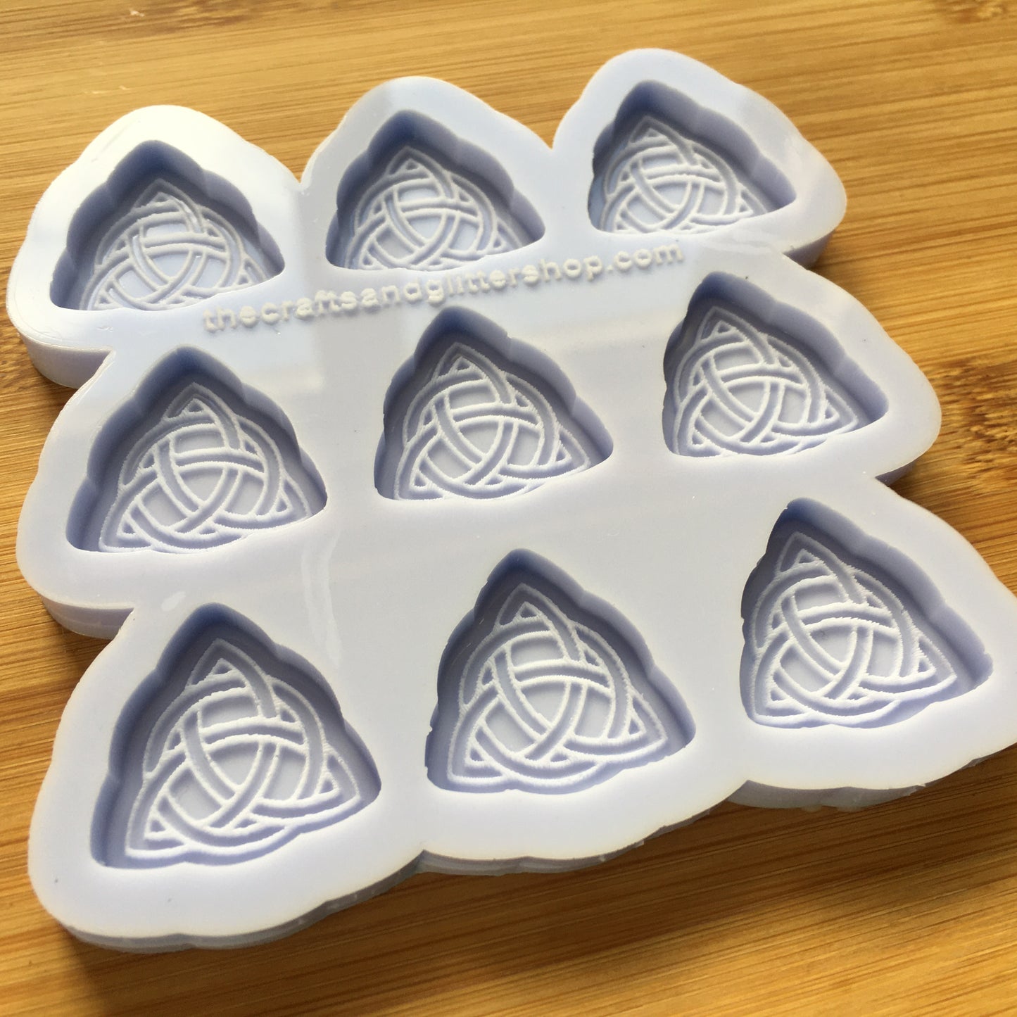 1" Trinity Knot Silicone Mold