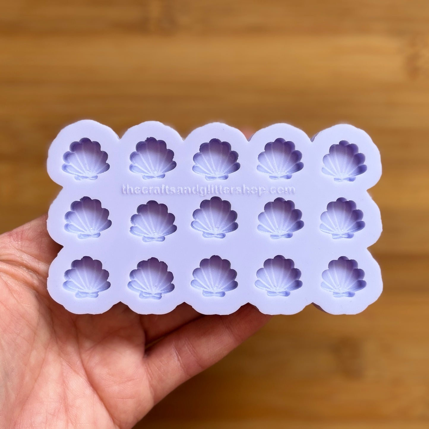 Food safe seashell silicone mold with 15 cavities of 15mm each.