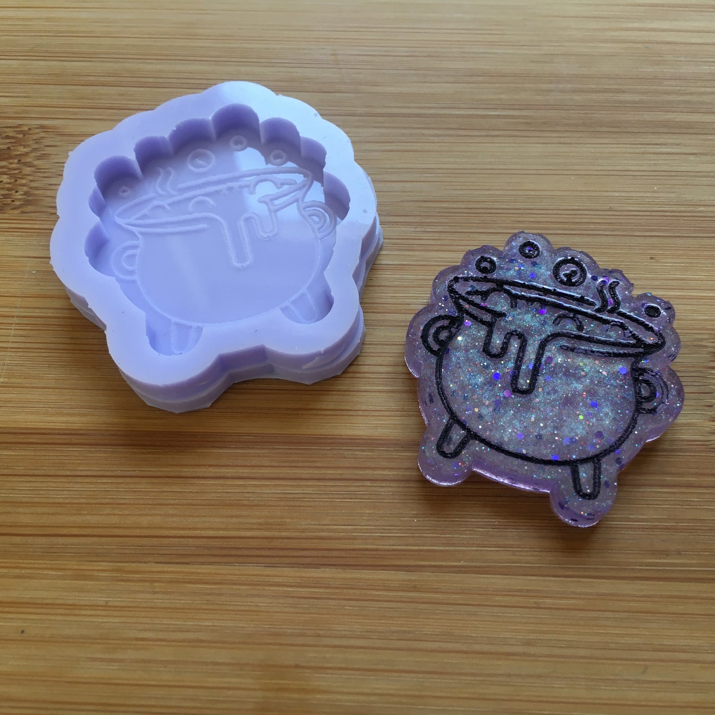 1.5" Cauldron Silicone Mold
