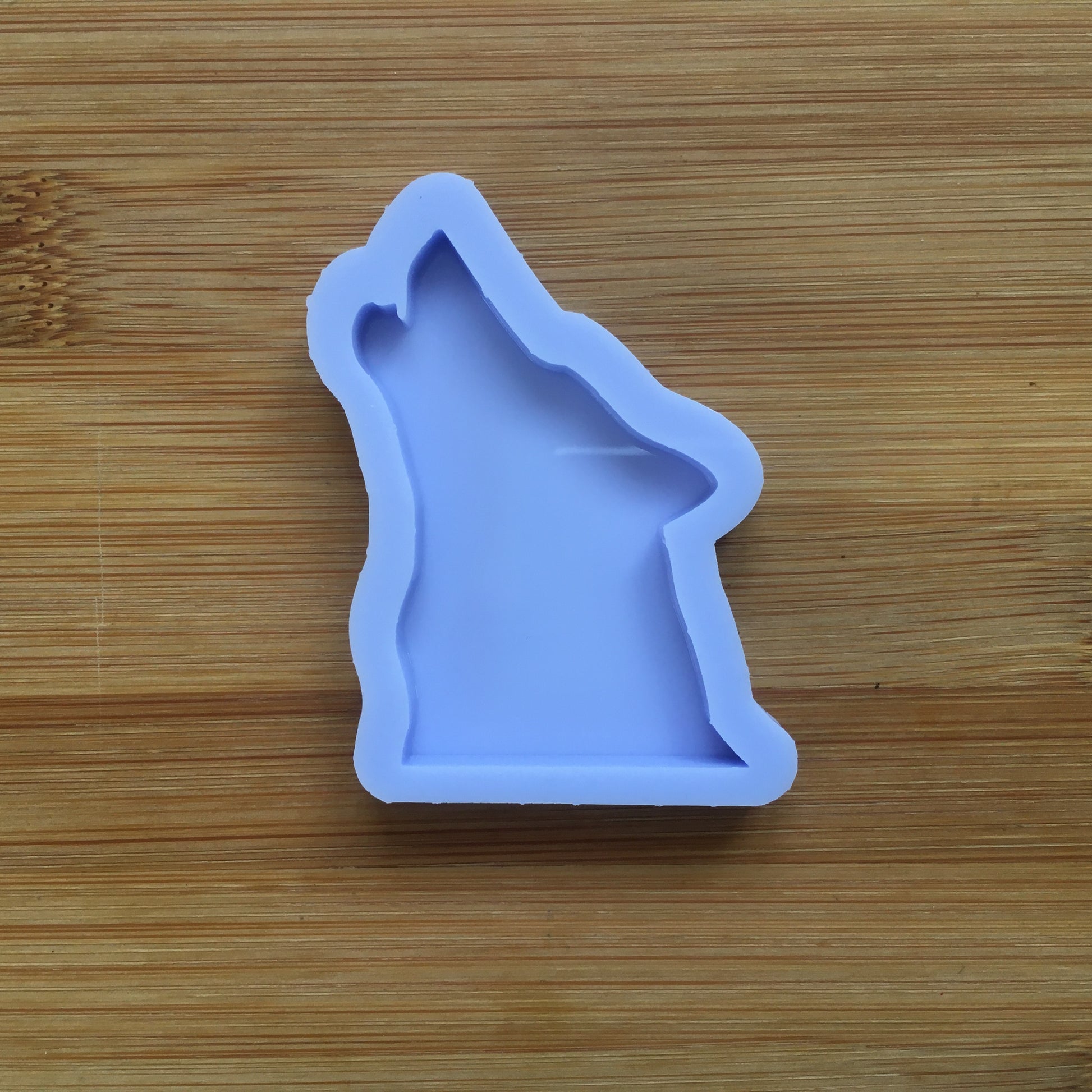 2" Howling Wolf Silicone Mold
