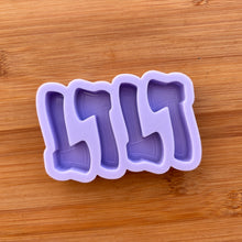 Load image into Gallery viewer, 2 inch Hatchet Silicone Mold