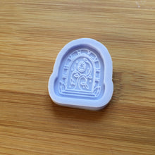 Load image into Gallery viewer, Cottage Door Silicone Mold / Hobbit Fairy House Door