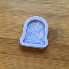 Load image into Gallery viewer, Cottage Door Silicone Mold / Hobbit Fairy House Door