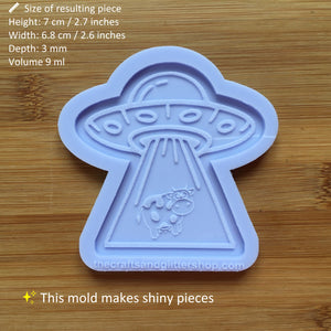 7 cm UFO abducting cow Silicone Mold