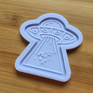 7 cm UFO abducting cow Silicone Mold