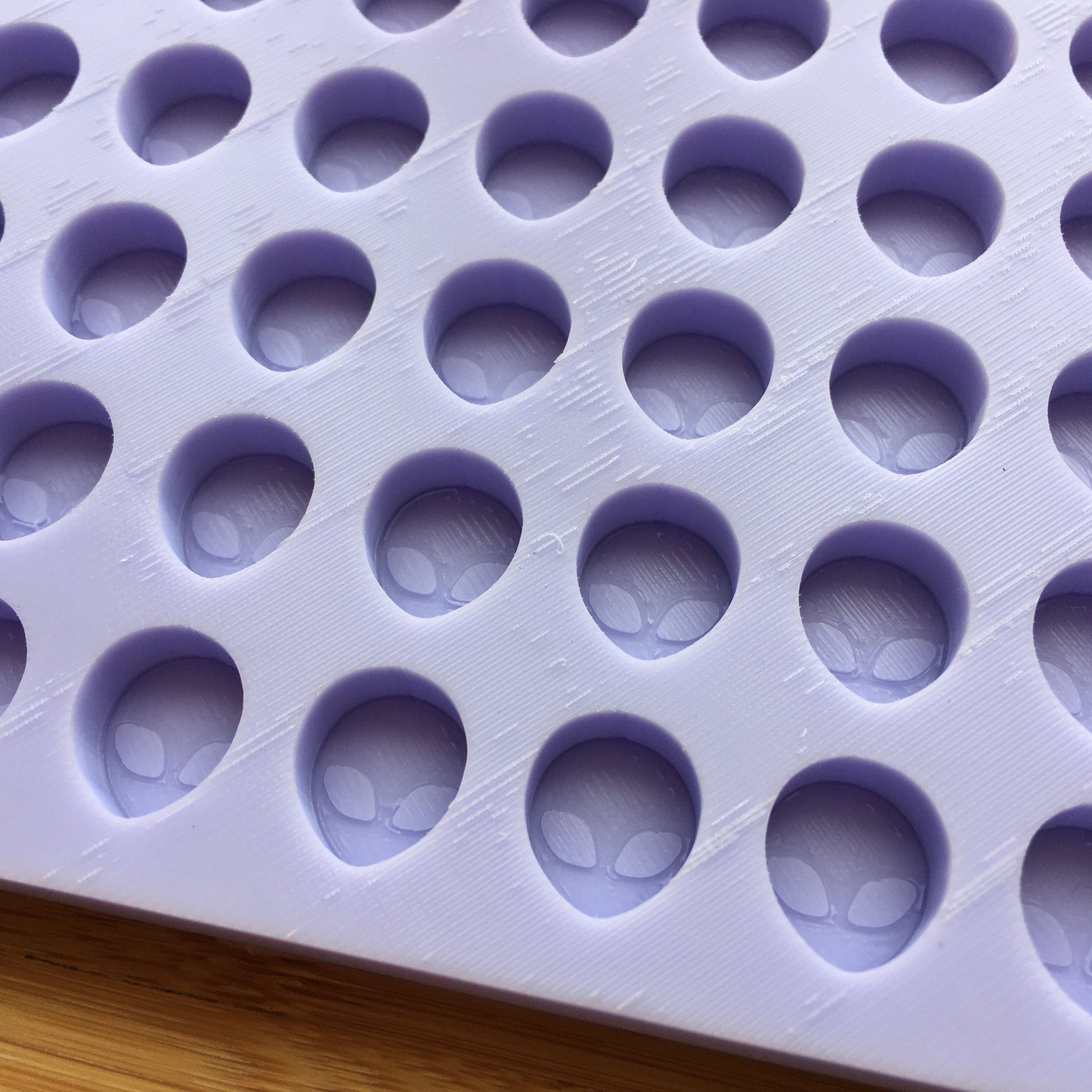 15mm Alien Silicone Mold - The Crafts and Glitter Shop