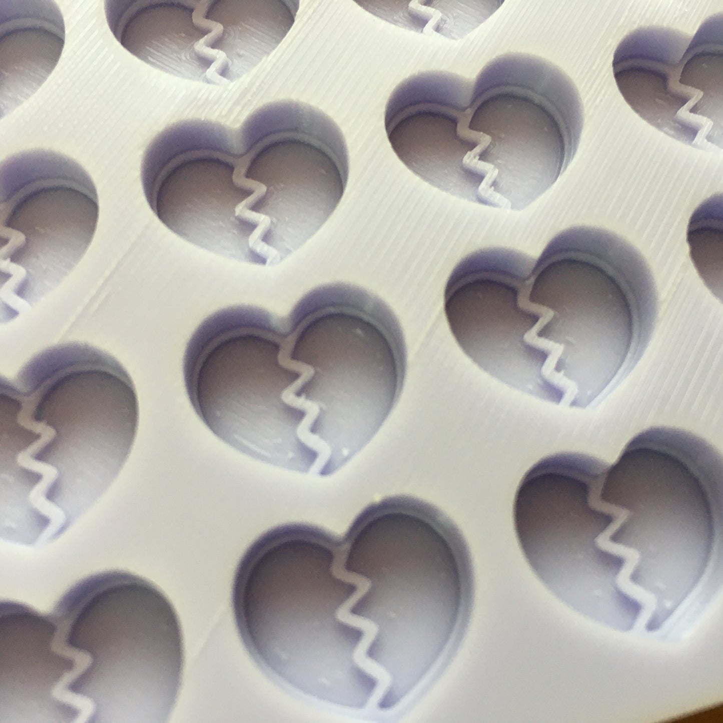16mm Broken Heart Silicone Mold