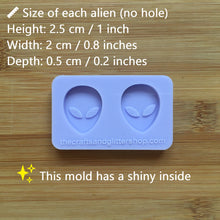 Load image into Gallery viewer, 1&quot; Alien Silicone Mold, Food Safe Silicone Rubber Mould