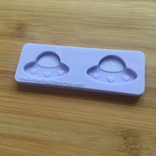 Load image into Gallery viewer, 1.5&quot; Kawaii Spaceship Silicone Mold, Food Safe Silicone Rubber Mould