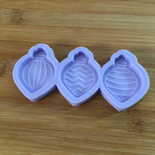 Load image into Gallery viewer, 1.5&quot; Christmas Baubles Silicone Mold, Food Safe Silicone Rubber Mould