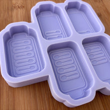Load image into Gallery viewer, Spoons Battery Silicone Mold