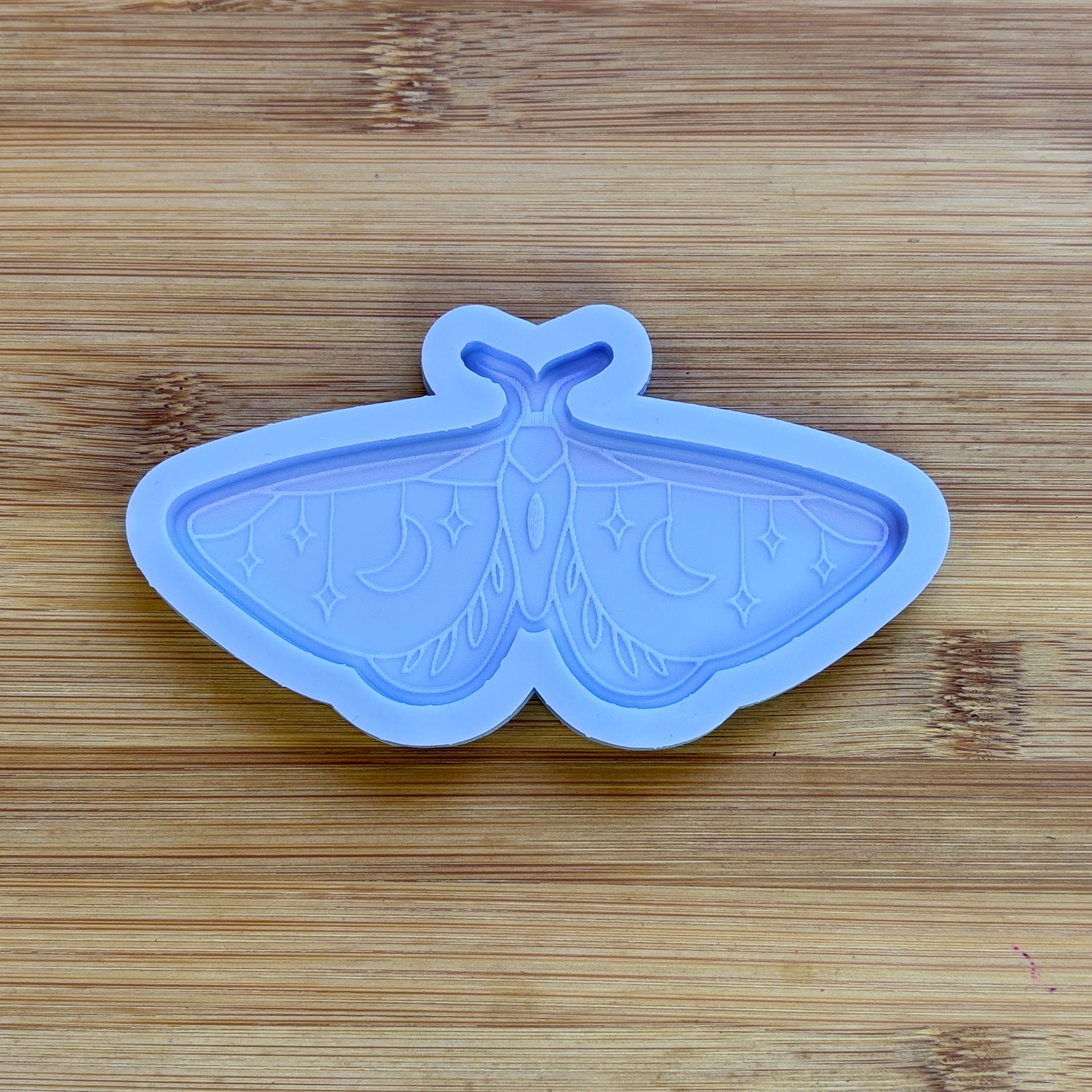 10 cm Moth Silicone Mold with 1 cavity made from food safe silicone