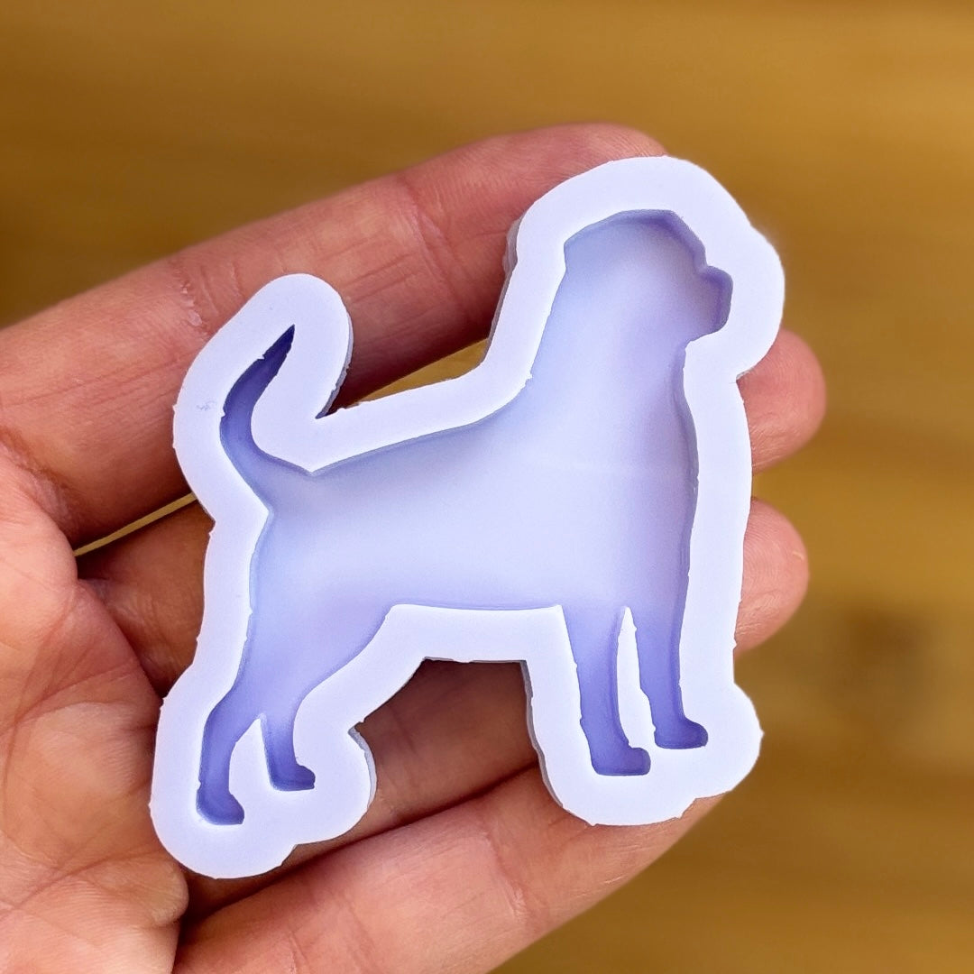 Rottweiler silicone mold made with 1 cavity of 5 cm, made with food safe silicone.