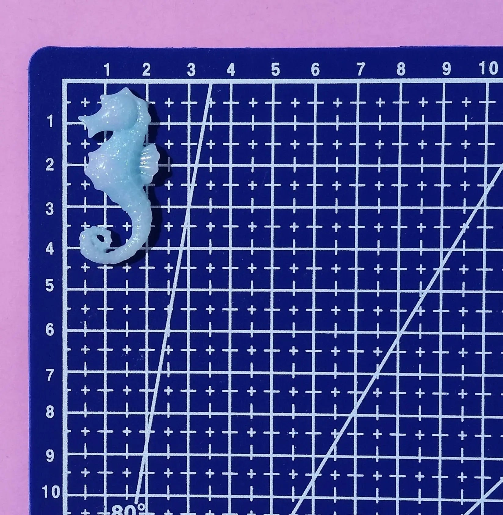 1.6" Realistic Sea horse Plastic Mold The Crafts and Glitter Shop