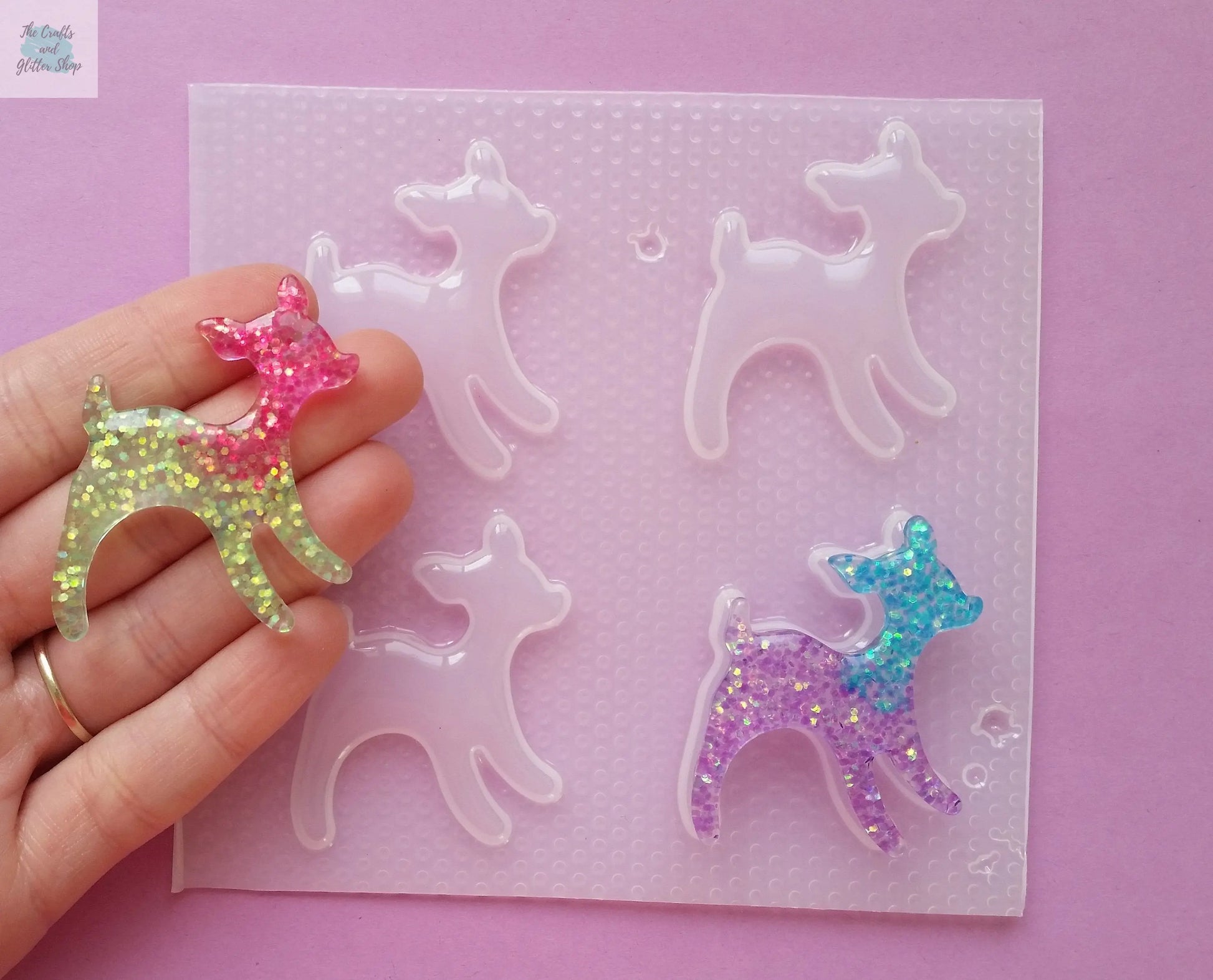 1.9" Deer Plastic Mold The Crafts and Glitter Shop