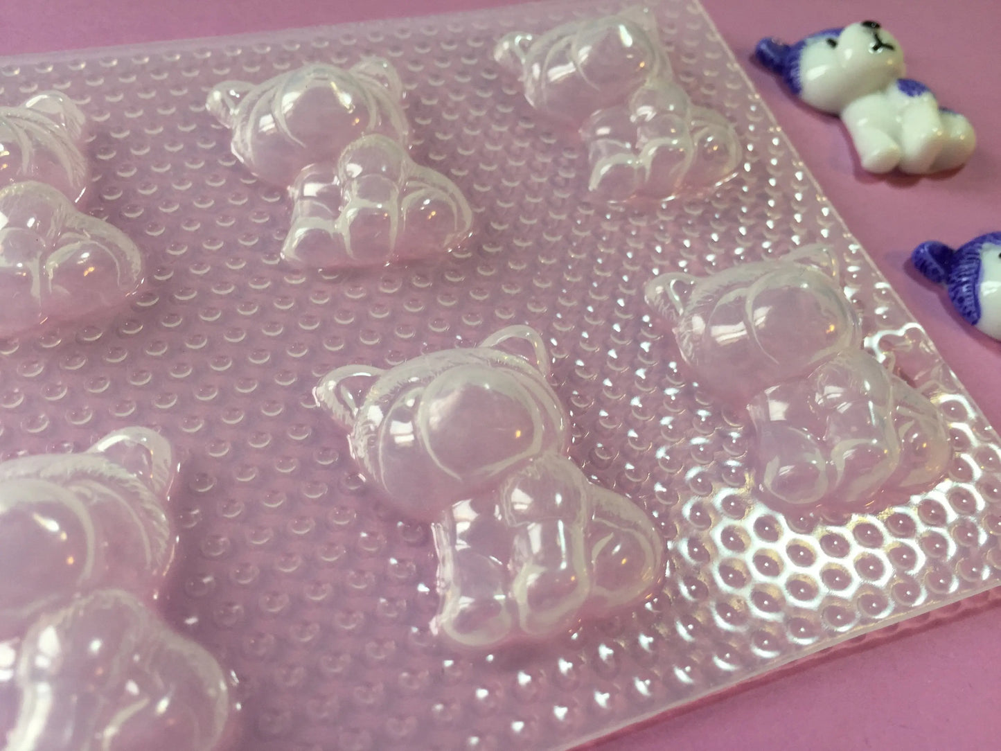 1" Dog Plastic Mold The Crafts and Glitter Shop