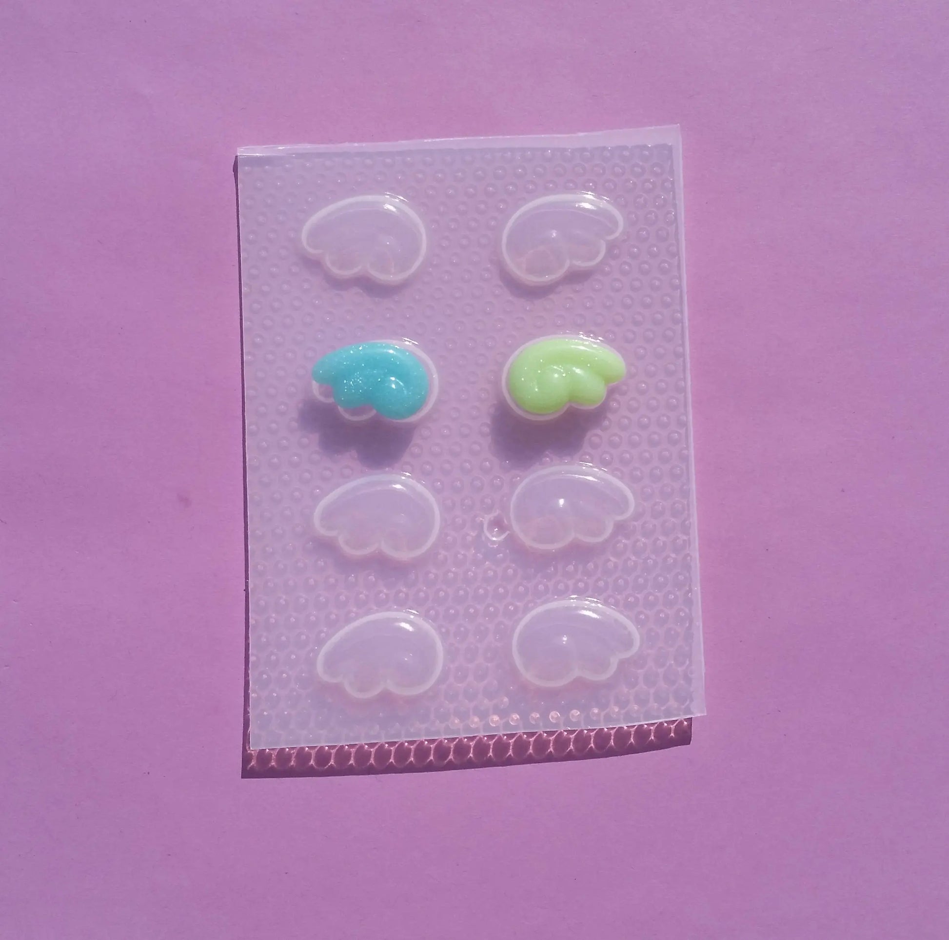 20mm Kawaii Wings Plastic Mold The Crafts and Glitter Shop