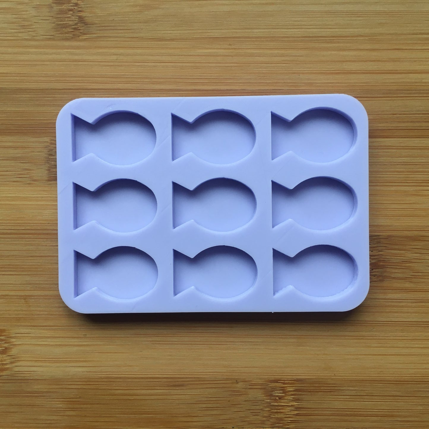 3 cm Fish Silhouette Silicone Mold