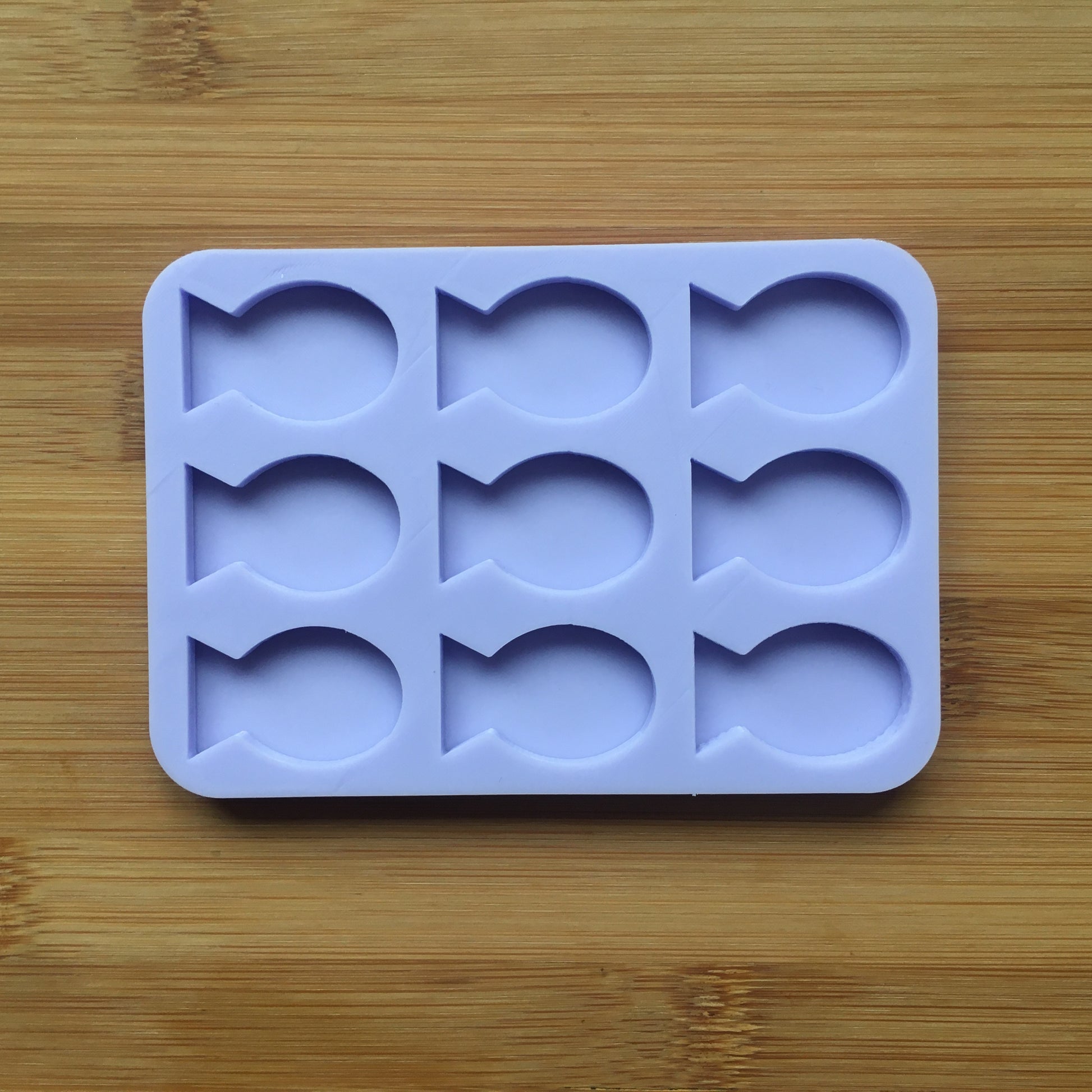 3 cm Fish Silhouette Silicone Mold