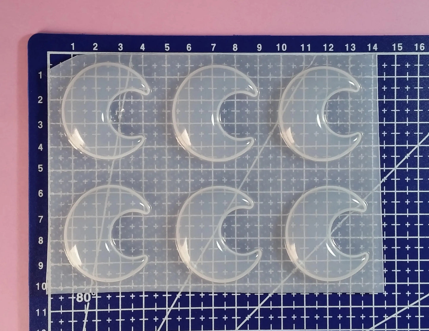 Bubble Crescent Moon Plastic Mold