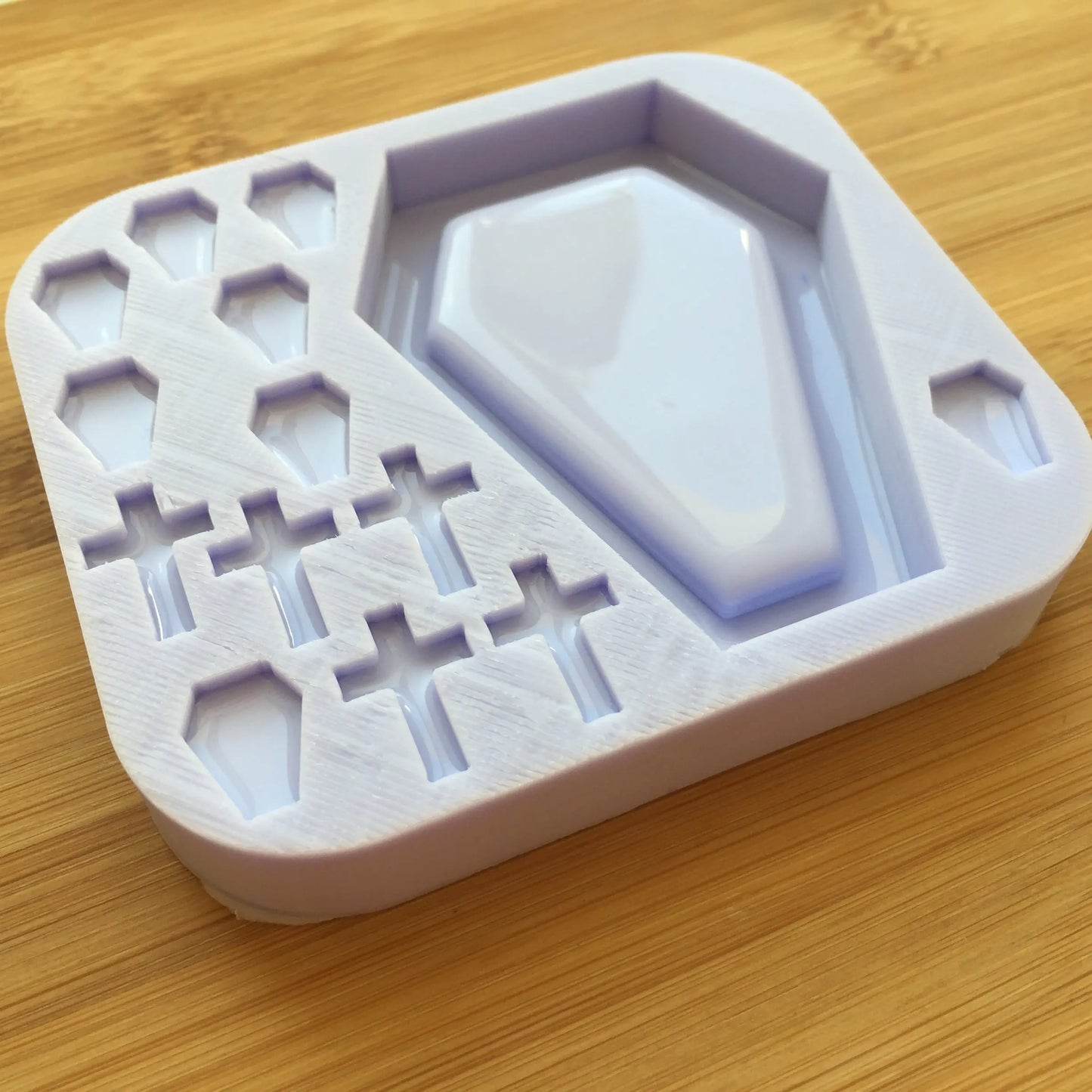 Coffin Shaker with bits Silicone Mold