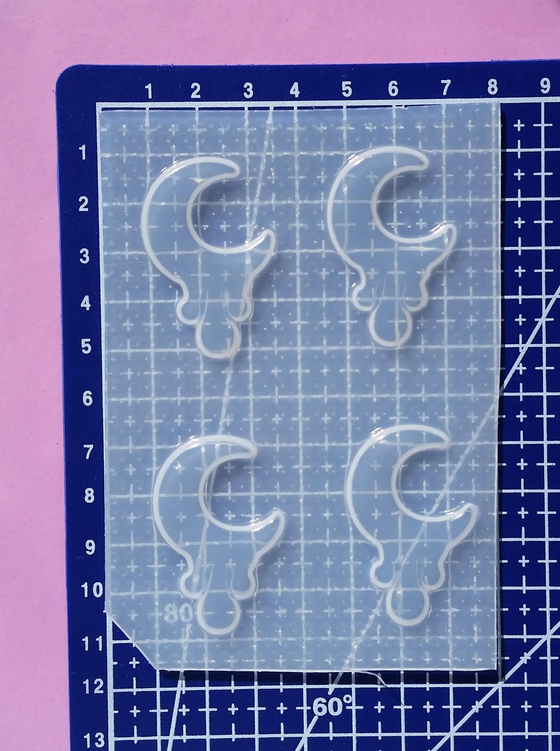 Flat Melting Moon Plastic Mold