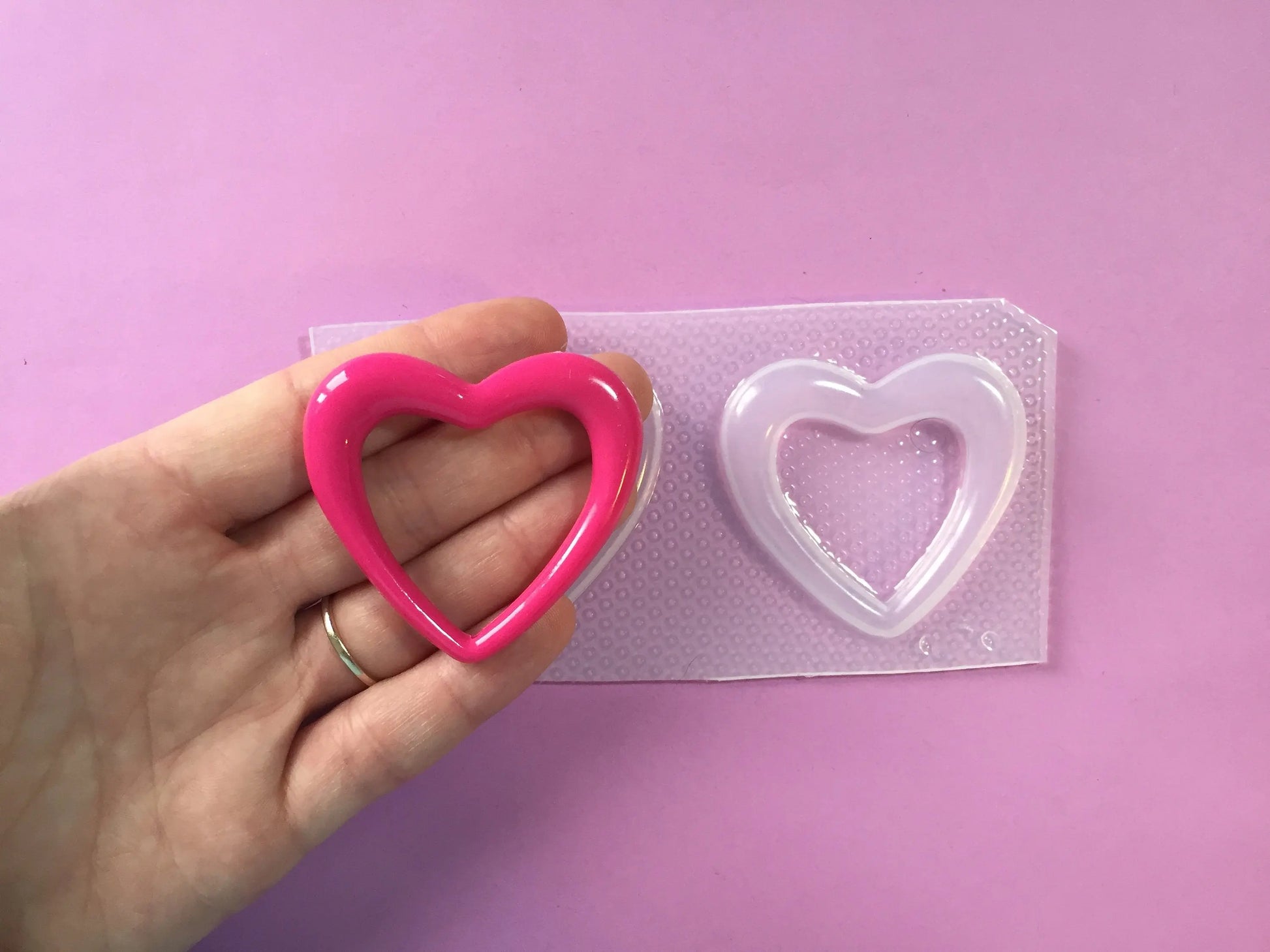 Hollow Heart Plastic Mold The Crafts and Glitter Shop