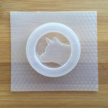 Load image into Gallery viewer, German Shepherd Circle Shaker Plastic Mold