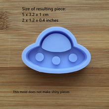 Load image into Gallery viewer, 2&quot; Kawaii Spaceship Silicone Mold