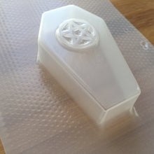 Load image into Gallery viewer, 2.3 oz Pentagram Coffin Plastic Mold