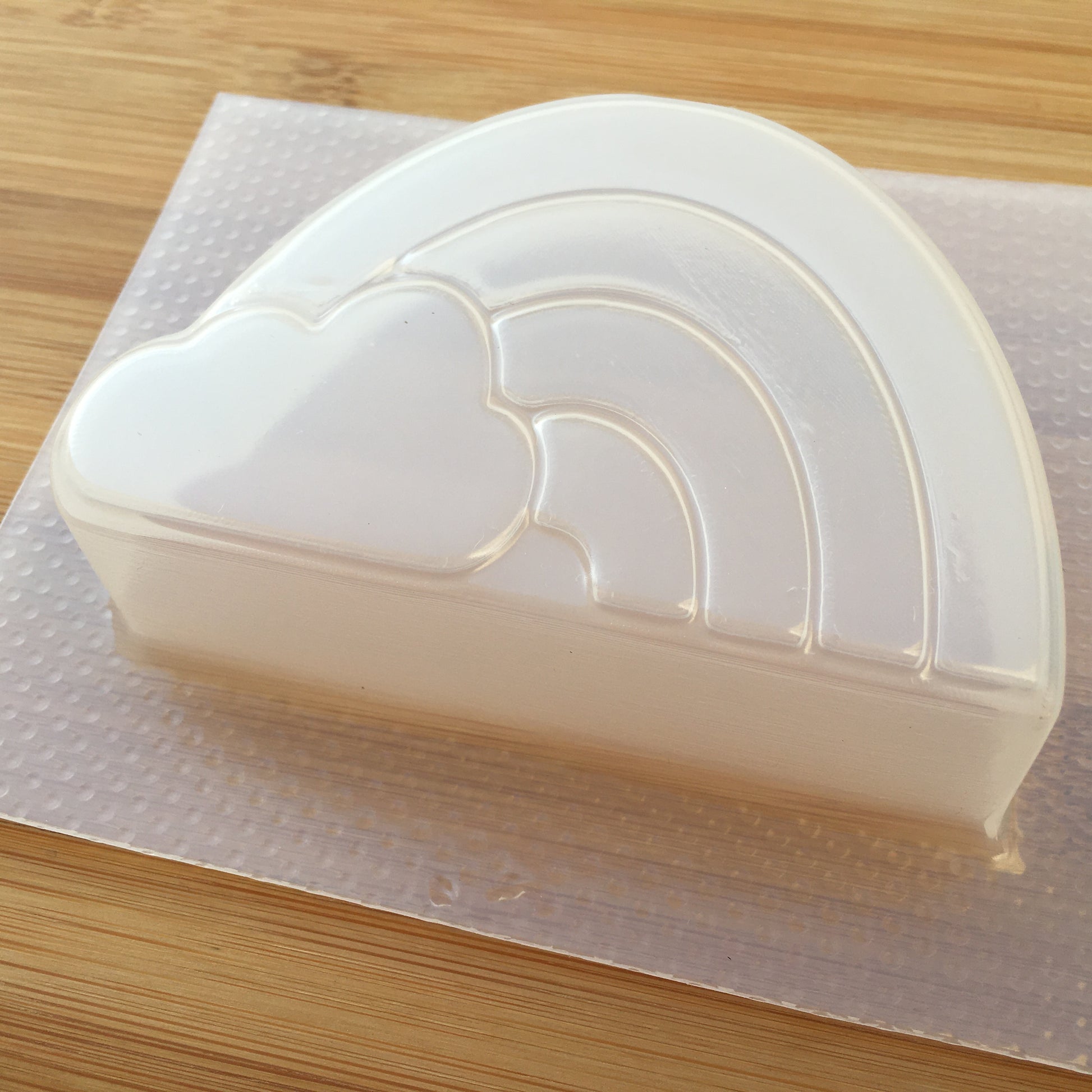 5.2 oz Rainbow Plastic Mold - The Crafts and Glitter Shop