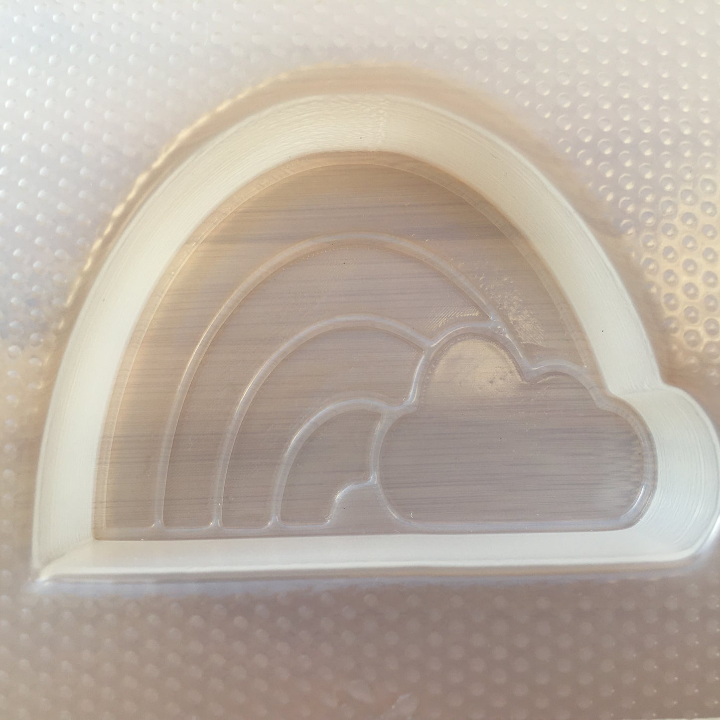 5.2 oz Rainbow Plastic Mold - The Crafts and Glitter Shop