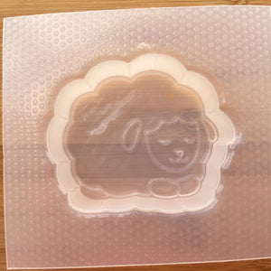 4.2 oz Sheep Plastic Mold