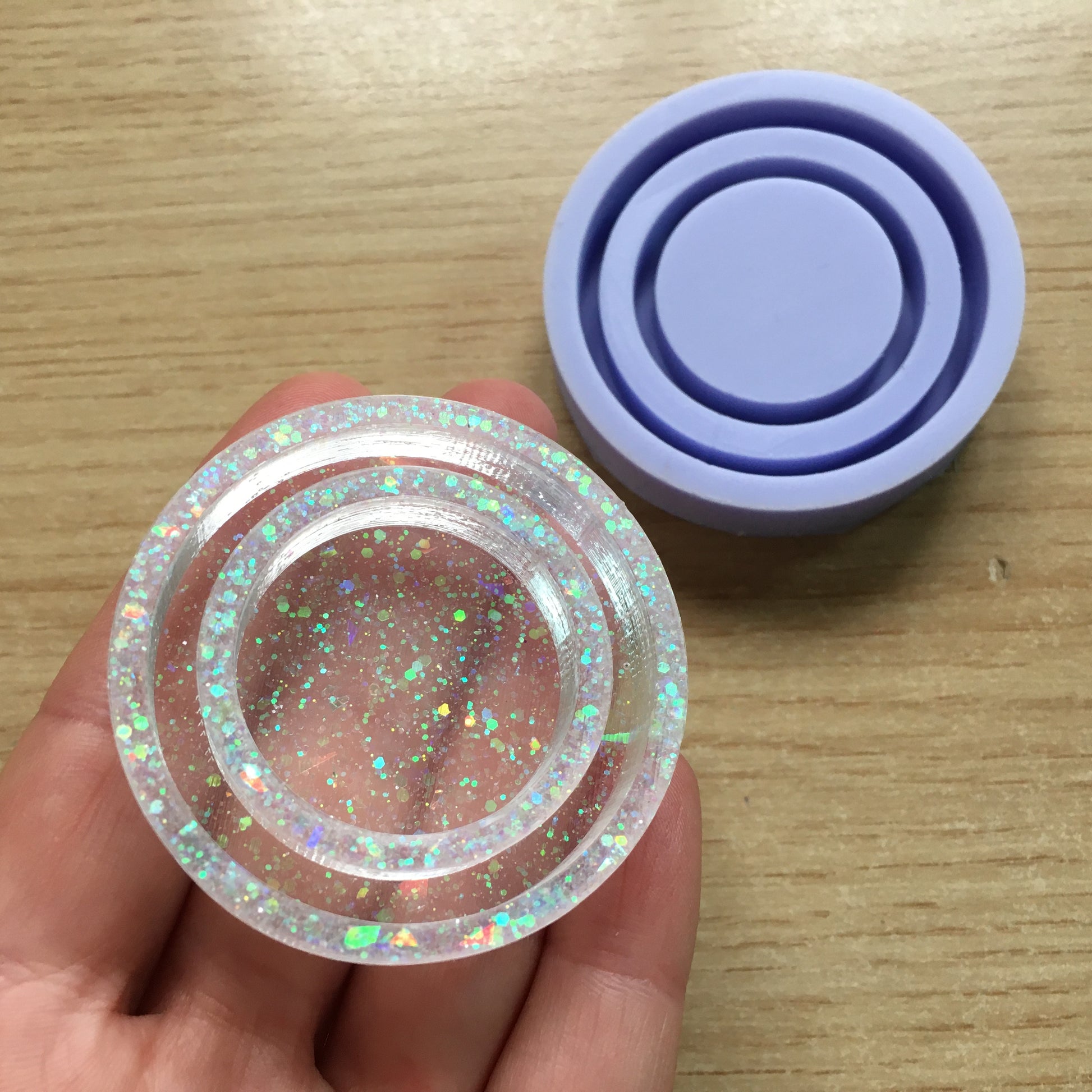 Circle Shaker Silicone Mold - The Crafts and Glitter Shop