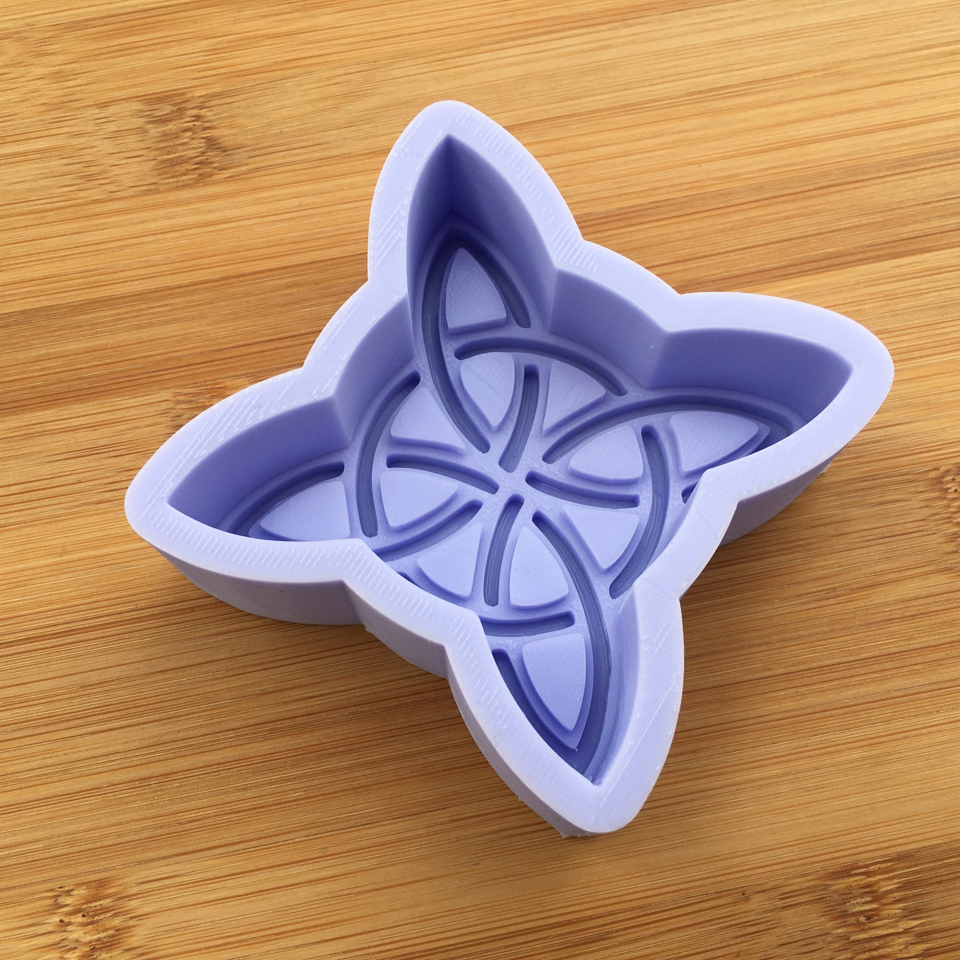 2.2 oz Witches Knot Silicone Mold - The Crafts and Glitter Shop