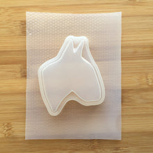 Load image into Gallery viewer, 3.9 oz Bull Terrier Head Plastic Mold