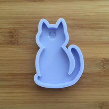 Load image into Gallery viewer, Crescent Moon Cat Silicone Mold