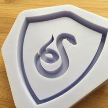 Load image into Gallery viewer, Snake Crest Shaker Silicone Mold