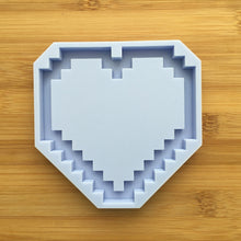 Load image into Gallery viewer, 3.9&quot; Pixel Heart Shaker Silicone Mold