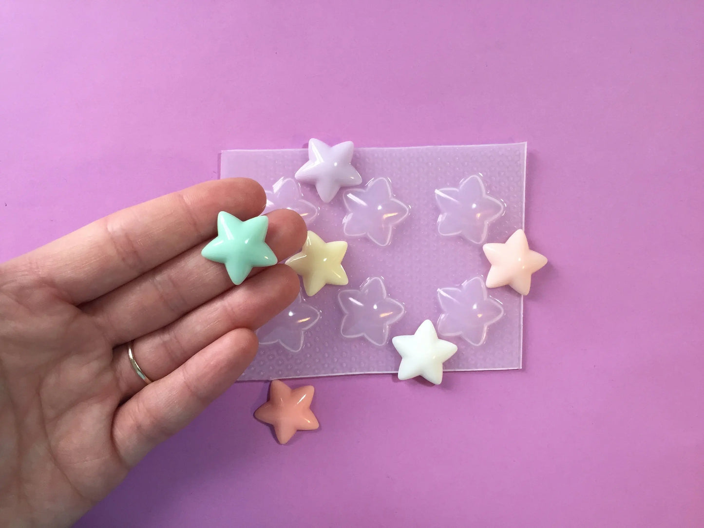 Small Puffy Stars Plastic Mold